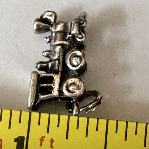 Vintage Train Sterling Silver Charm Pendant Bell Busch Gardens (?) 3D 3 Grams - Picture 6 of 7
